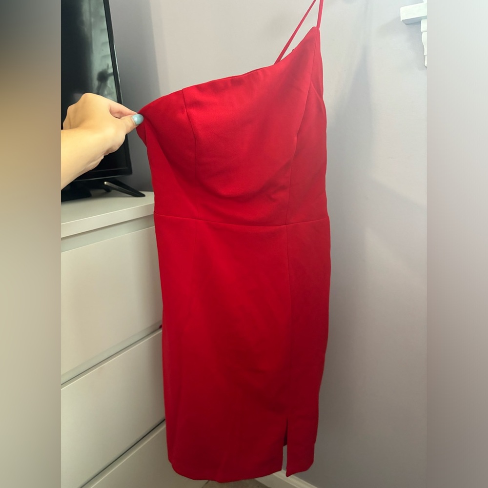 New short red dress.